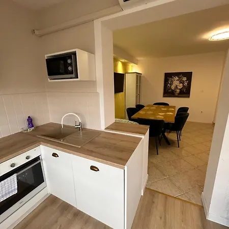 Oliva Apartment *