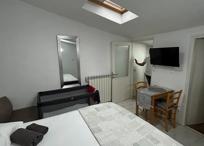 奥利瓦公寓酒店