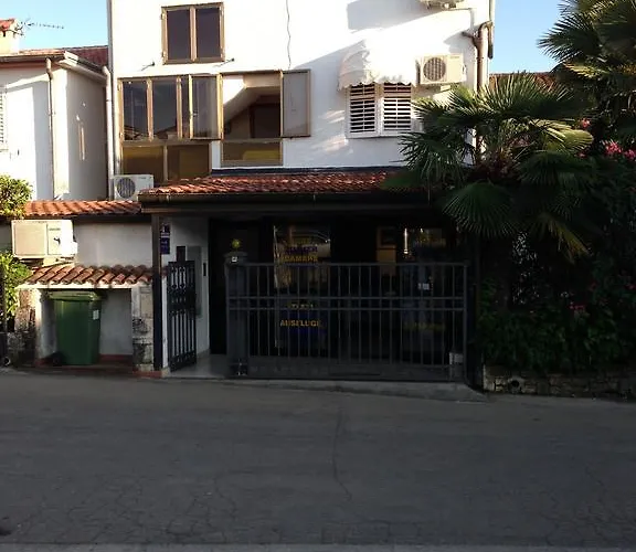 奥利瓦公寓酒店